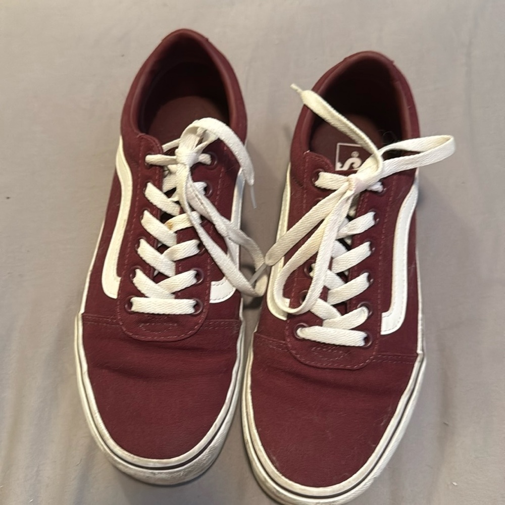 Vans old skool size 8.5